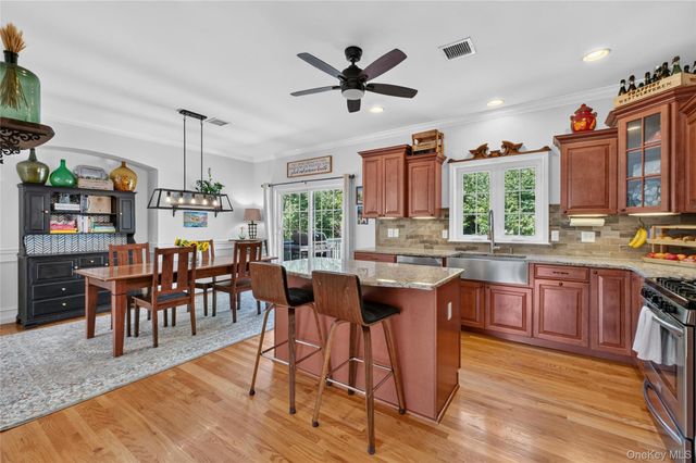 22 Ashley Court, Salisbury Mills, NY 12577