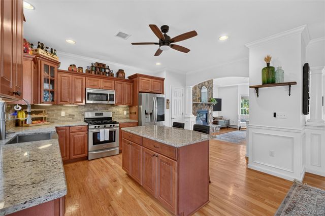 22 Ashley Court, Salisbury Mills, NY 12577