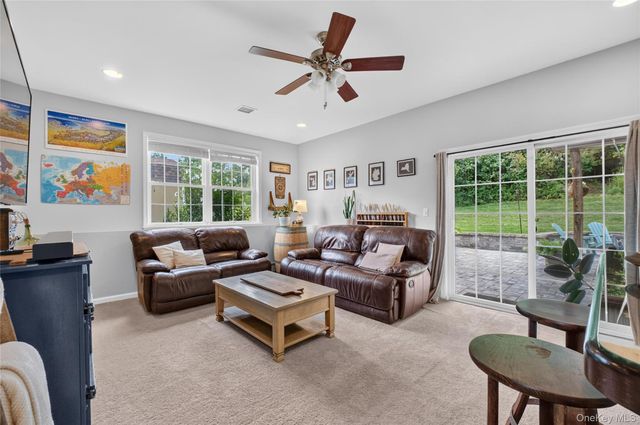 22 Ashley Court, Salisbury Mills, NY 12577
