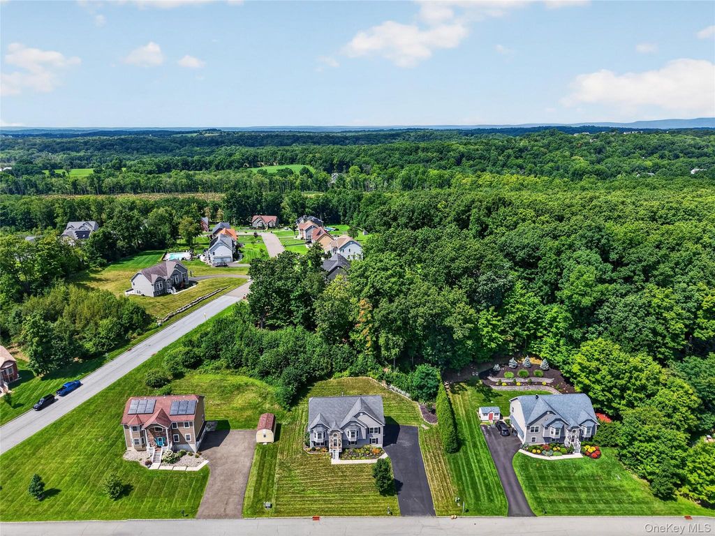 22 Ashley Court, Salisbury Mills, NY 12577 — photo 2