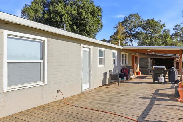 13805 Colony Avenue, San Martin, CA 95046