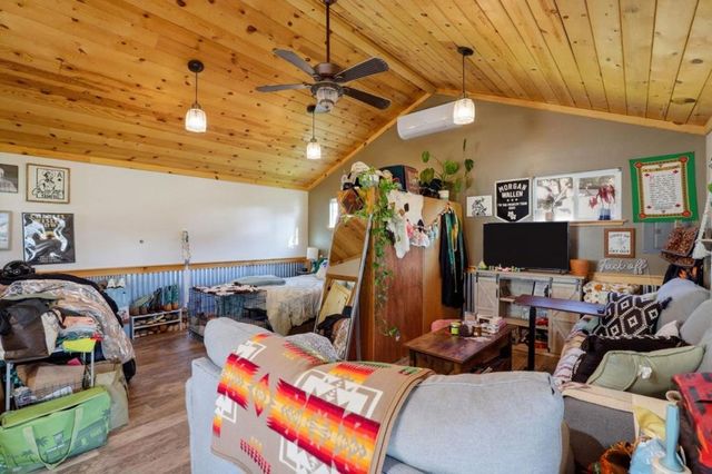 13805 Colony Avenue, San Martin, CA 95046