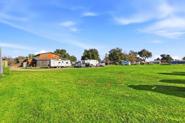 13805 Colony Avenue, San Martin, CA 95046