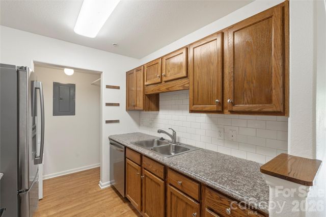 3839 Carl Parmer Drive, Harrisburg, NC 28075