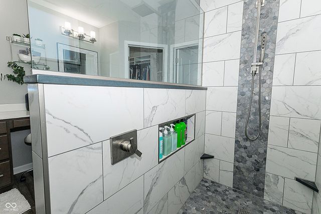 2477 Silver Rose Drive, Avon, IN 46123