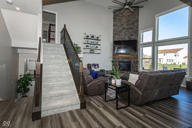 2477 Silver Rose Drive, Avon, IN 46123