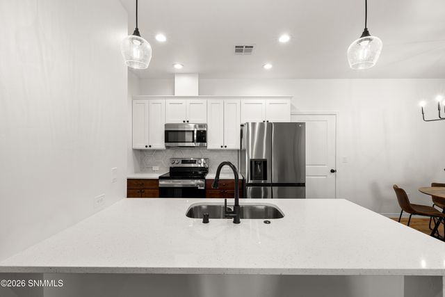 4285 Nambe Court, Las Cruces, NM 88011