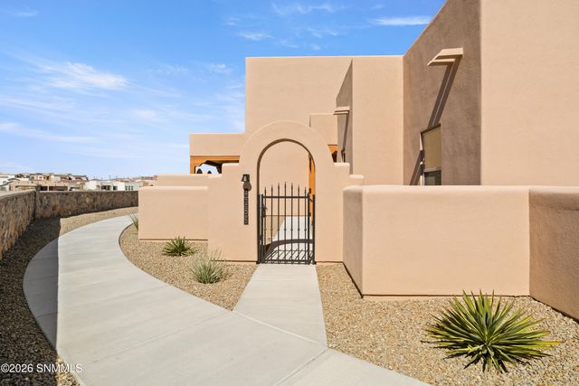 4285 Nambe Court, Las Cruces, NM 88011