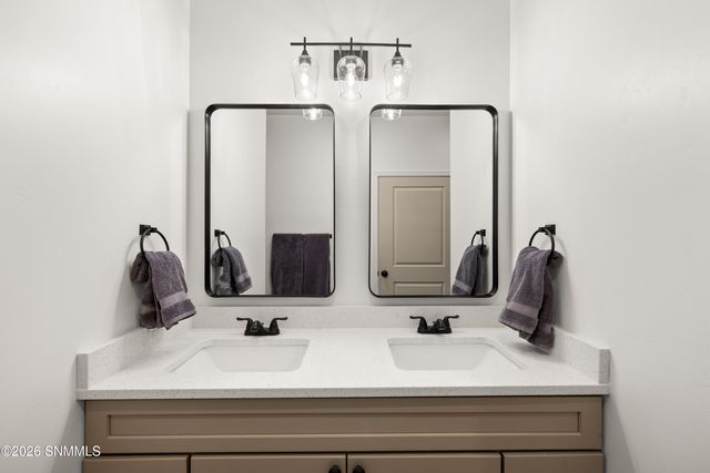 4285 Nambe Court, Las Cruces, NM 88011