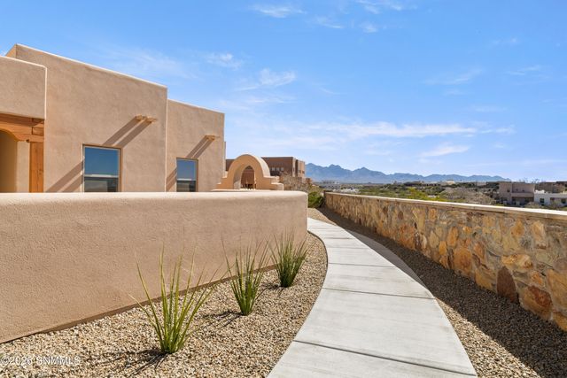 4285 Nambe Court, Las Cruces, NM 88011