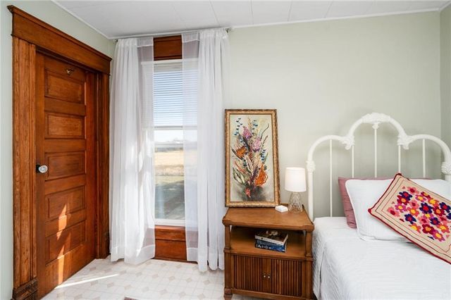 3019 Pawnee Road, Ottawa, KS 66067