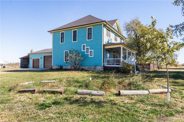 3019 Pawnee Road, Ottawa, KS 66067