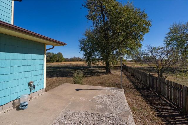 3019 Pawnee Road, Ottawa, KS 66067