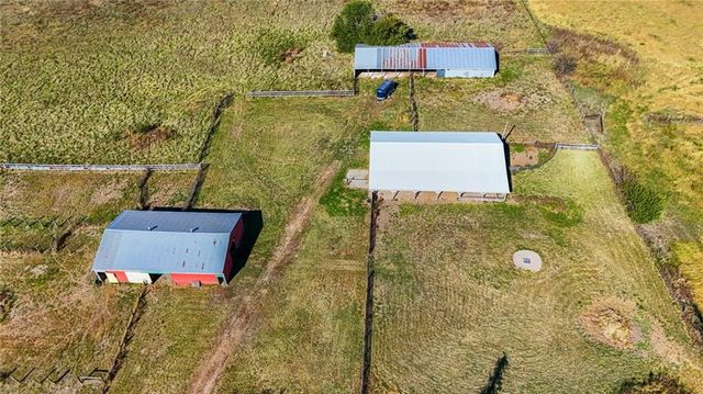 3019 Pawnee Road, Ottawa, KS 66067