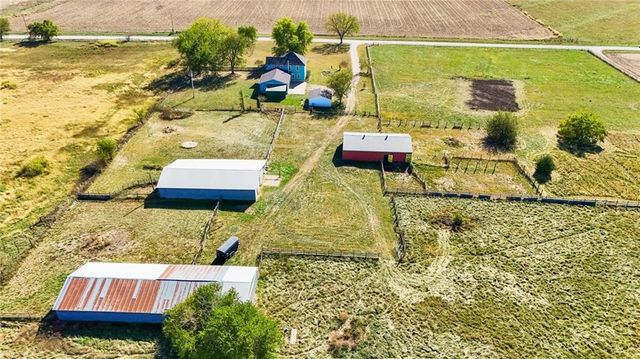 3019 Pawnee Road, Ottawa, KS 66067