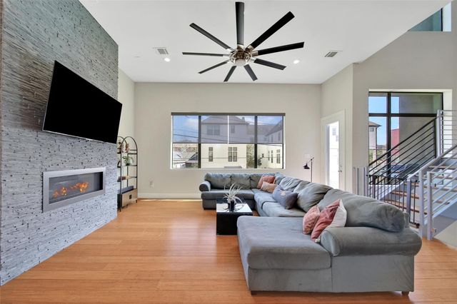 1407 Hickory Street, Houston, TX 77007