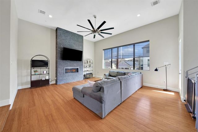 1407 Hickory Street, Houston, TX 77007
