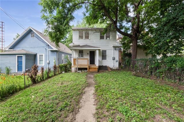 805 Spruce Avenue, Kansas City, MO 64124