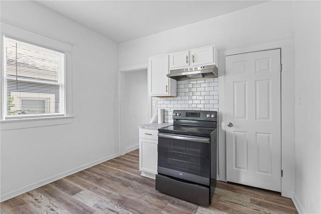 805 Spruce Avenue, Kansas City, MO 64124