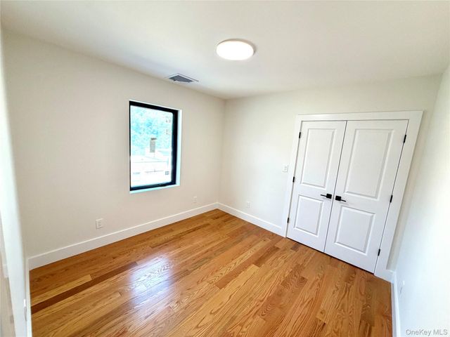 44 New Avenue, Yonkers, NY 10704