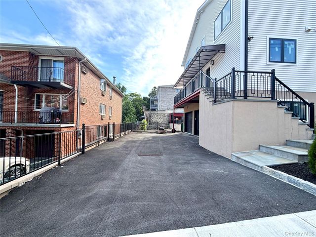 44 New Avenue, Yonkers, NY 10704