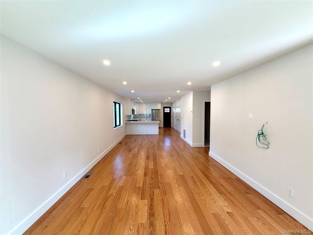 44 New Avenue, Yonkers, NY 10704