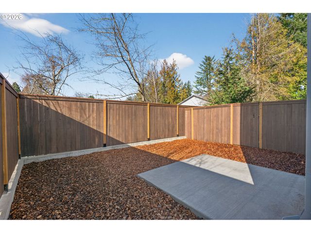 15613 Se MEADOWLARK Ln, Milwaukie, OR 97267