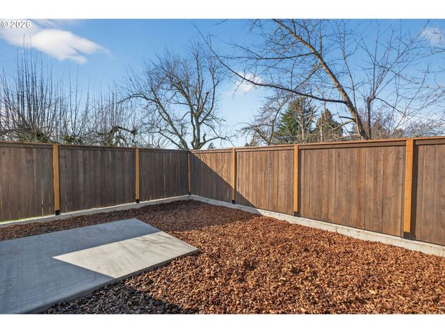 15613 Se MEADOWLARK Ln, Milwaukie, OR 97267