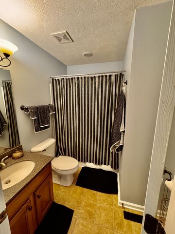 590 Winding Bluff Way, Clarksville, TN 37040