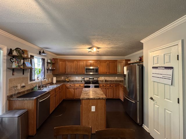 590 Winding Bluff Way, Clarksville, TN 37040