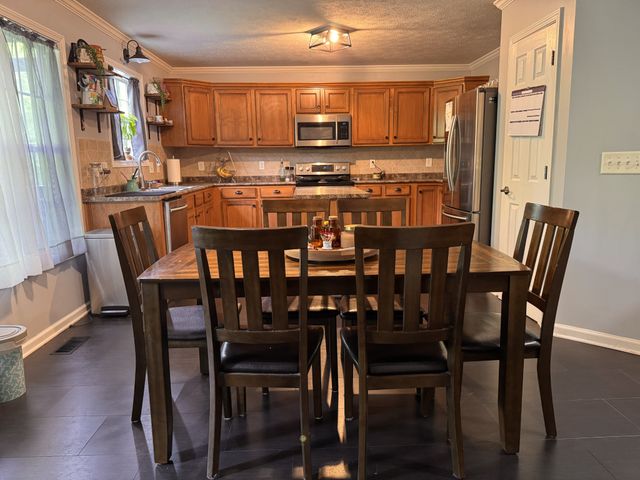 590 Winding Bluff Way, Clarksville, TN 37040