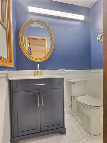 2925 E 41st Street, Des Moines, IA 50317