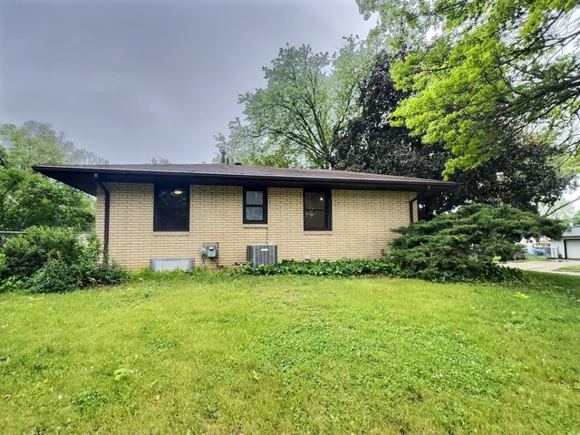 2925 E 41st Street, Des Moines, IA 50317