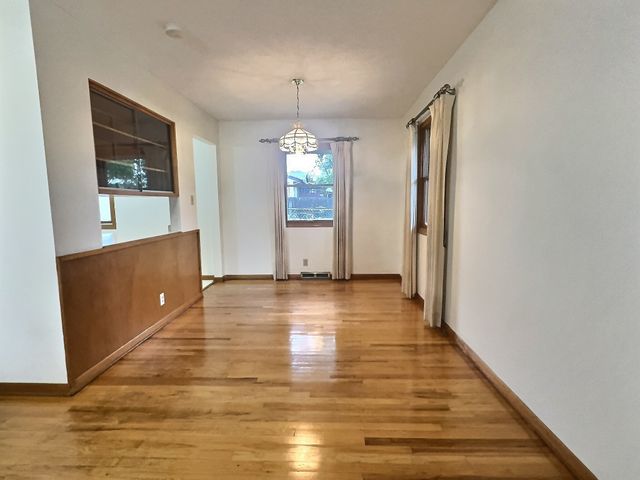 2925 E 41st Street, Des Moines, IA 50317