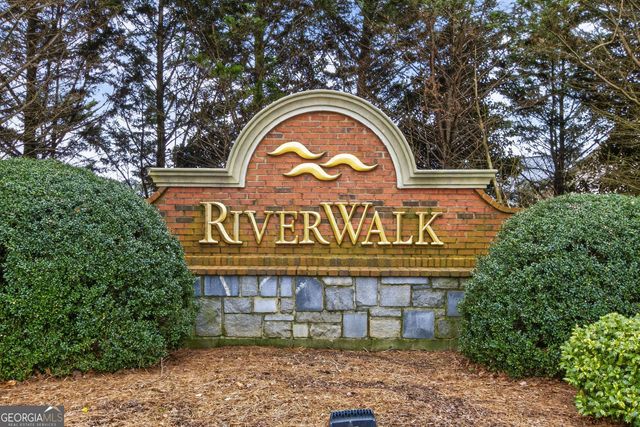 10950 Regal Forest Drive, Johns Creek, GA 30024