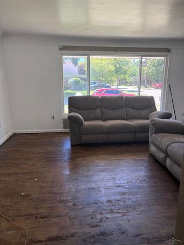 2518 Whitemore Place, Saginaw, MI 48602