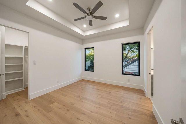 2538 Addison Road, Houston, TX 77030