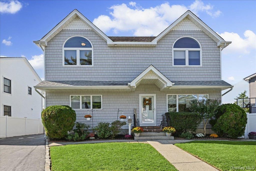 3350 Harold Street, Oceanside, NY 11572 — photo 2