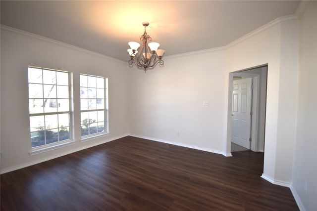 808 Royal Oak Lane, Burleson, TX 76028