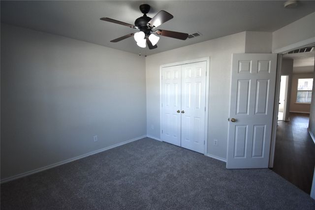 808 Royal Oak Lane, Burleson, TX 76028