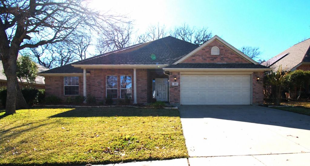 808 Royal Oak Lane, Burleson, TX 76028