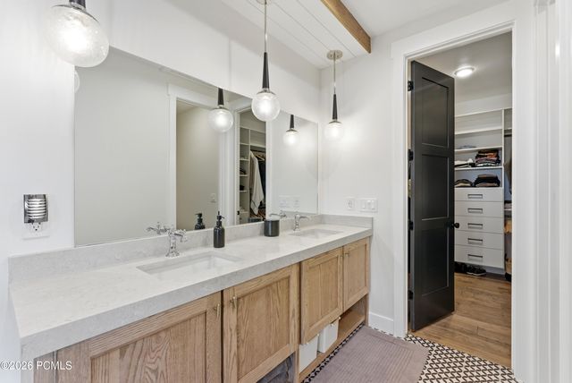 337 E Overlook Loop, Hideout, UT 84036