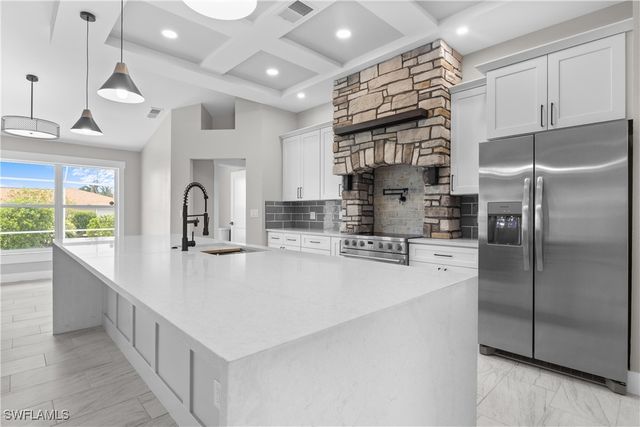 3332 SE 22nd PL, Cape Coral, FL 33904