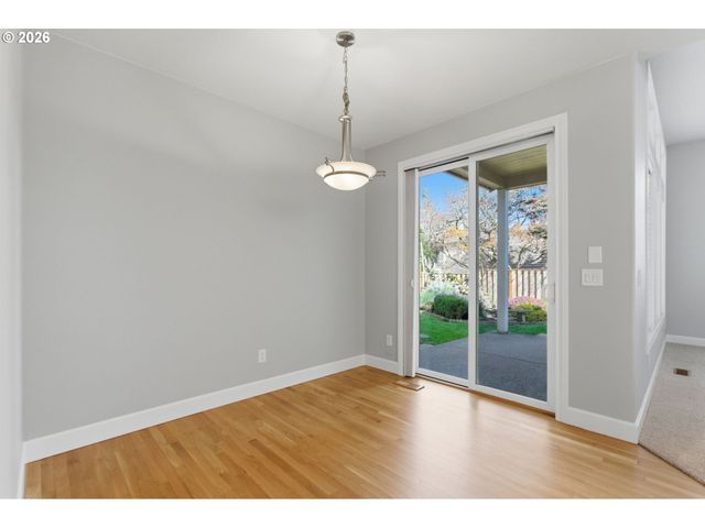 18318 Sw FLORENDO Ln, Beaverton, OR 97007