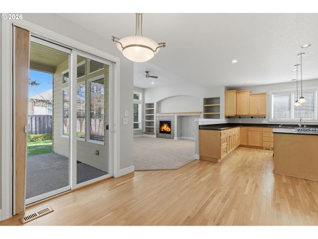 18318 Sw FLORENDO Ln, Beaverton, OR 97007