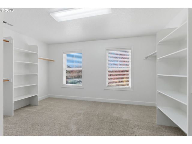 18318 Sw FLORENDO Ln, Beaverton, OR 97007