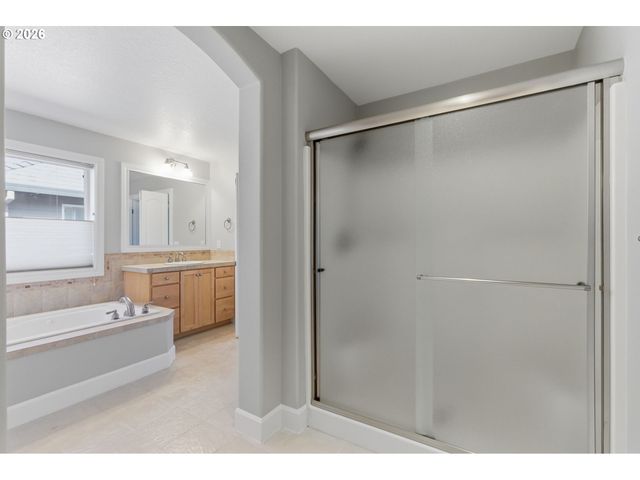 18318 Sw FLORENDO Ln, Beaverton, OR 97007