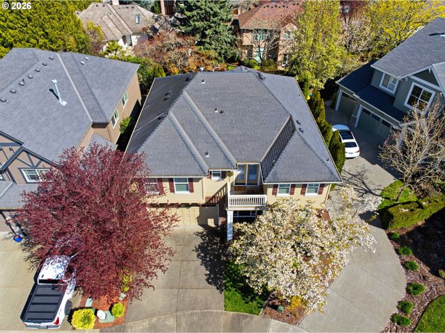 18318 Sw FLORENDO Ln, Beaverton, OR 97007
