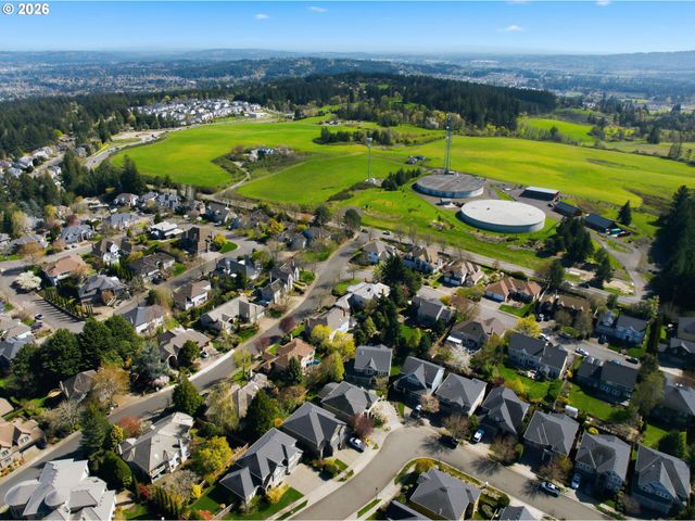 18318 Sw FLORENDO Ln, Beaverton, OR 97007