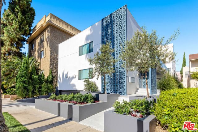 153 S Palm Drive PH, Beverly Hills, CA 90212